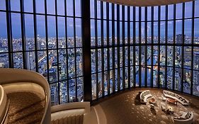 คอนราด โอซาก้า